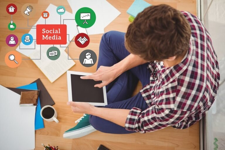 Top 5 Tools Every Social Media Marketer Should Use